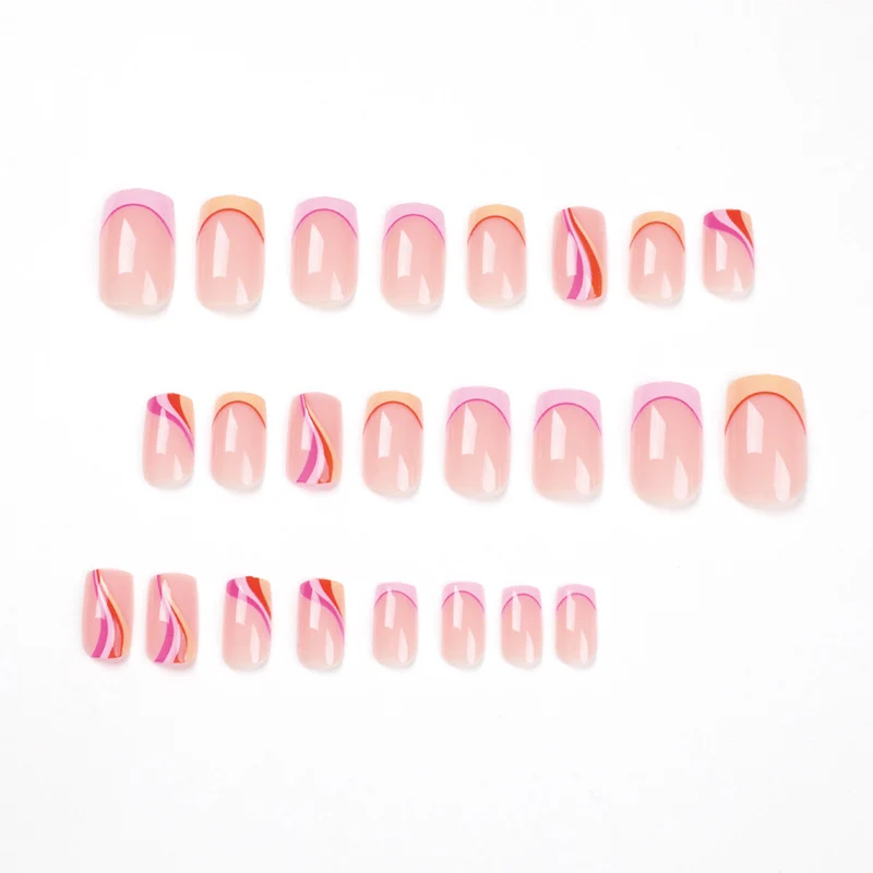Kunstvolle Nagelkunst im modernen Wellen-Design Karnz