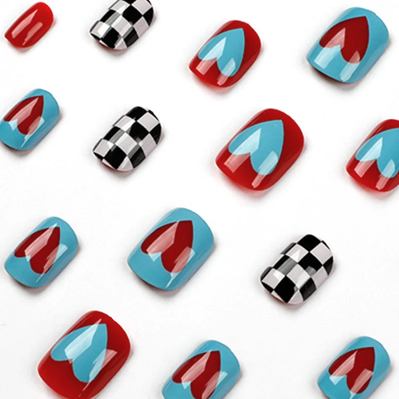 Kunstvolle Nagelkunst für kreative Designs Karnz