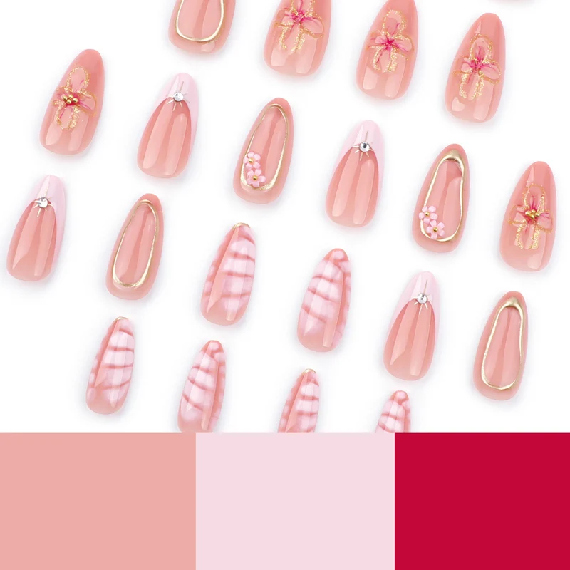 Kunstvolle Nageldesign mit Glitzer- und Blumenakzenten Karnz