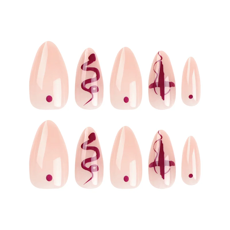 Kunstvolle Nagelverlängerungen mit einzigartigem Design Karnz