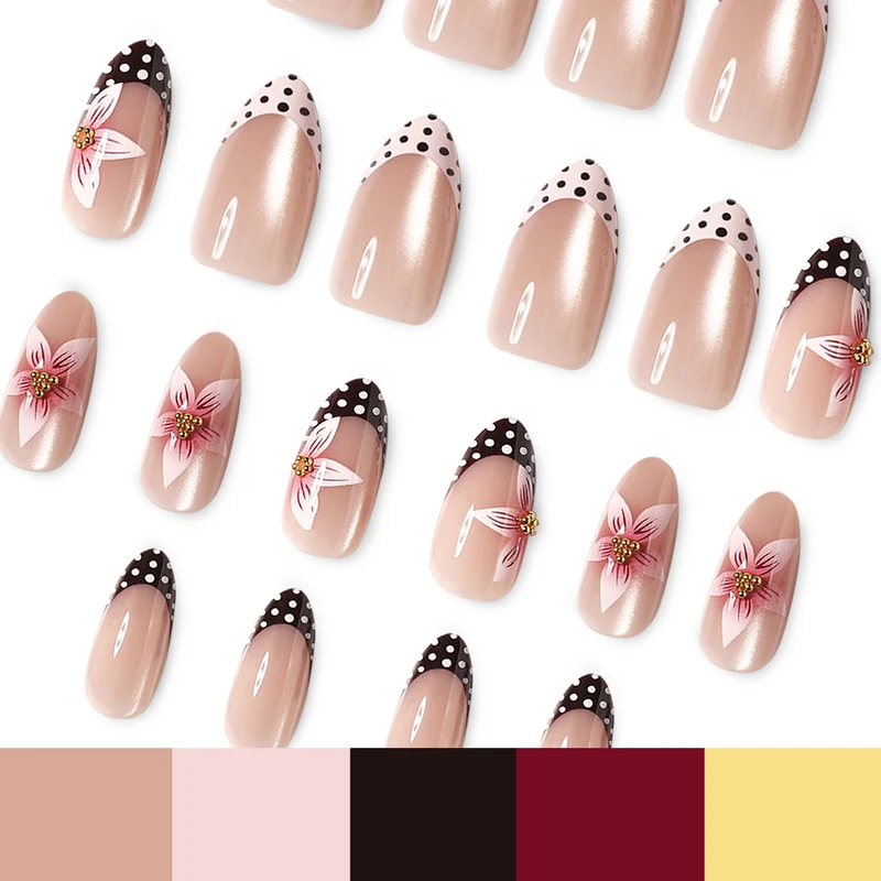 Kunstvolle Nagelverlängerungen mit Blüten- und Punktedesign Karnz