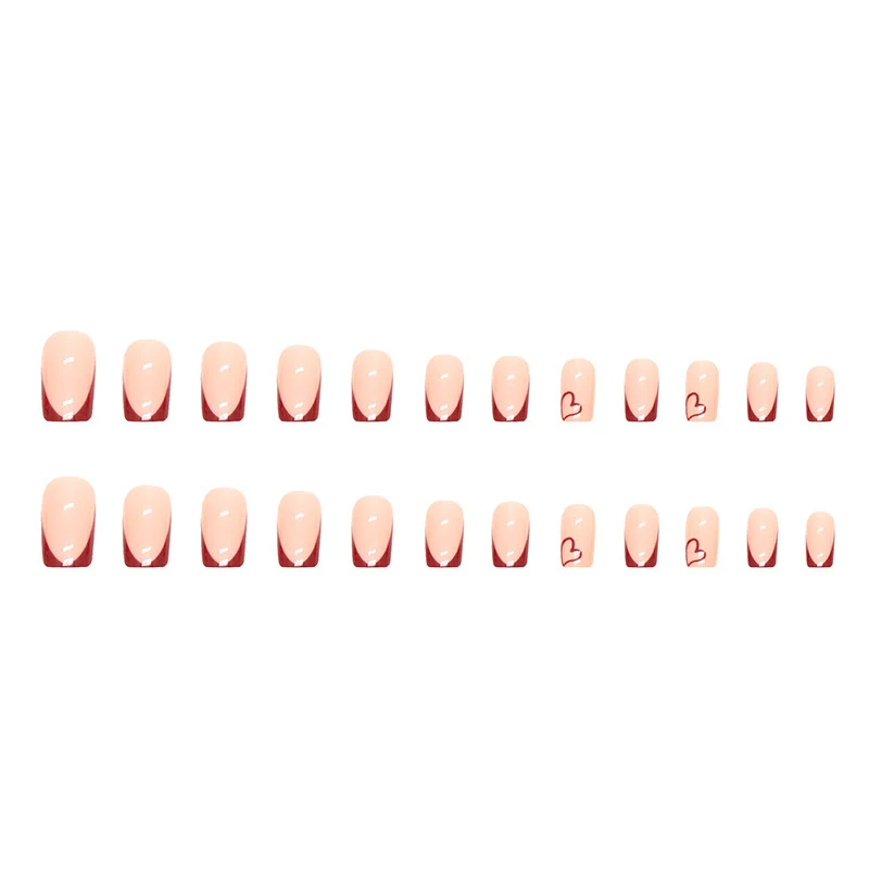 Herzförmiger Rand Nagelkunst Karnz