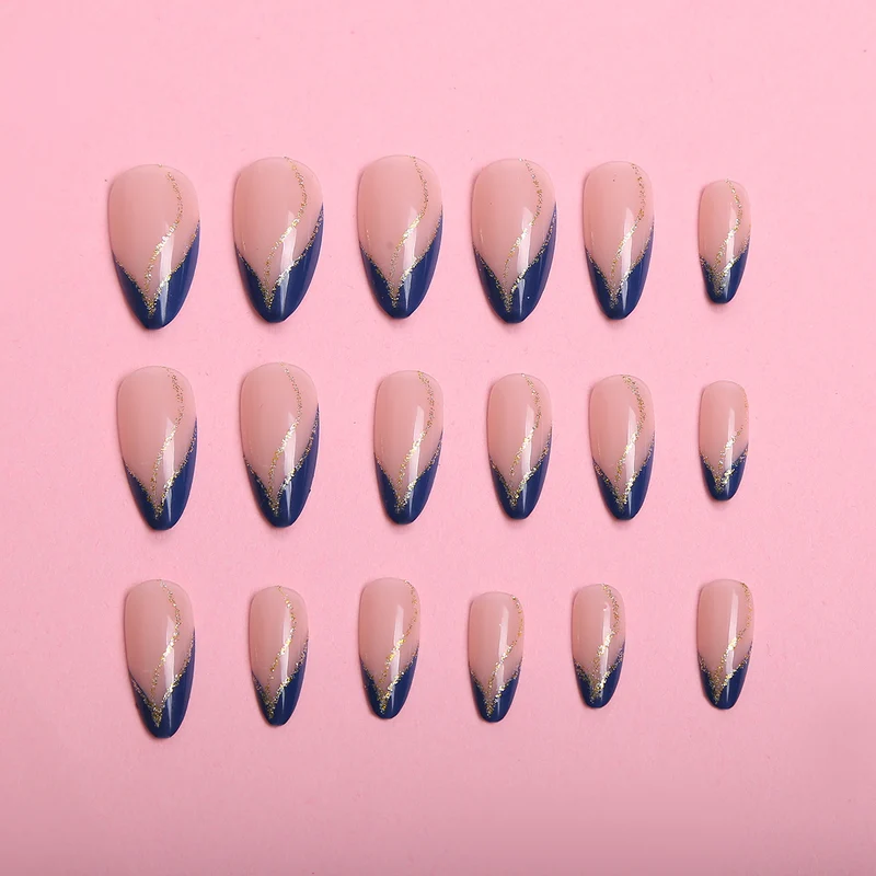 Blumen dekoriertes Press-On Nagelset Karnz