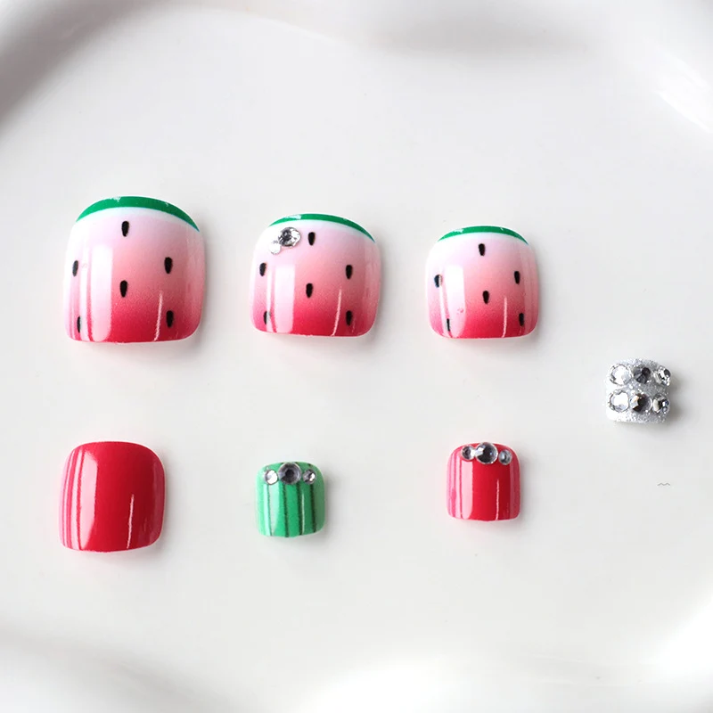 Kreative Nagelkunst Karnz