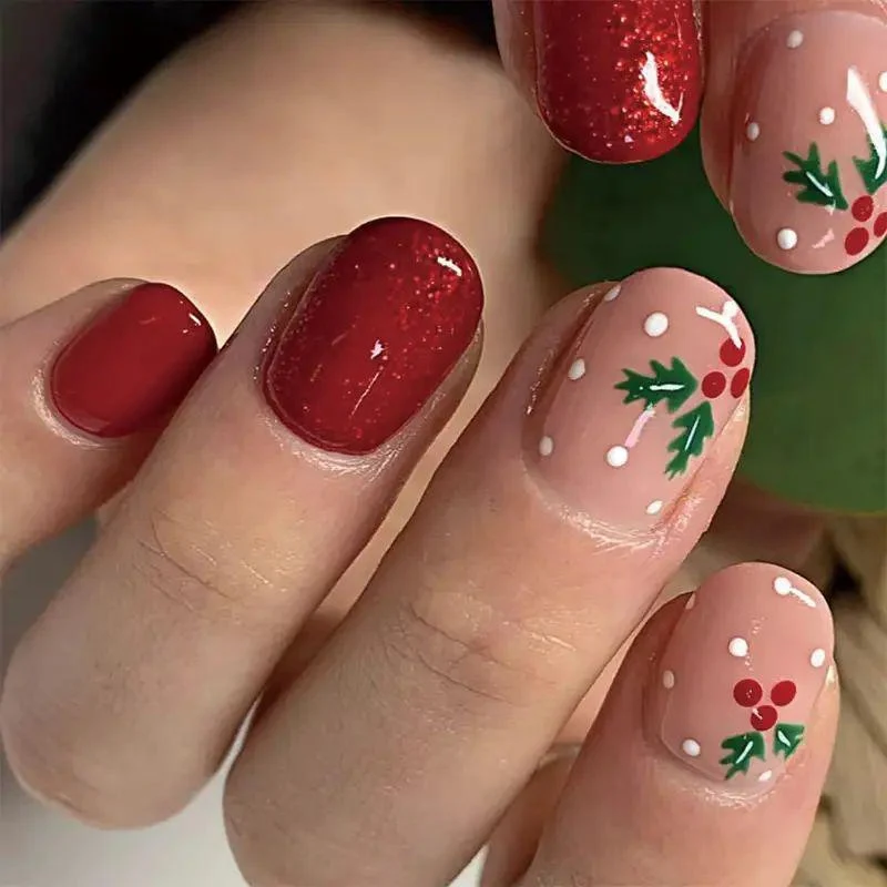 Künstlerische winterliche Nail Art Karnz