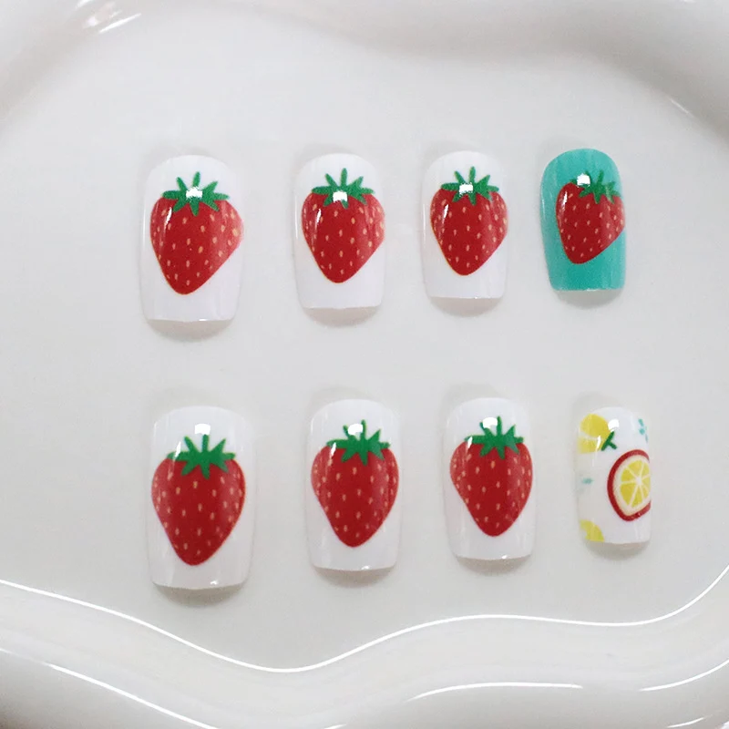 Künstlerische fruchtthematische Nagelkunst Karnz