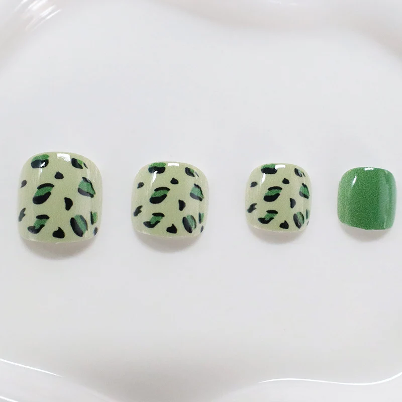 Künstlerischer Tierdruck Nagelkunst Karnz
