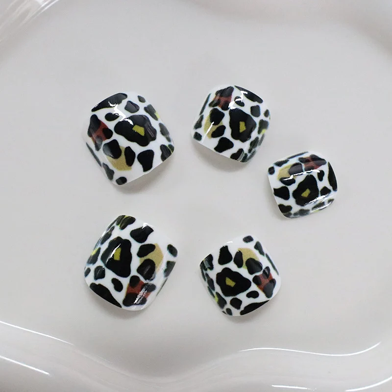 Animal Print Nagelkunst Karnz