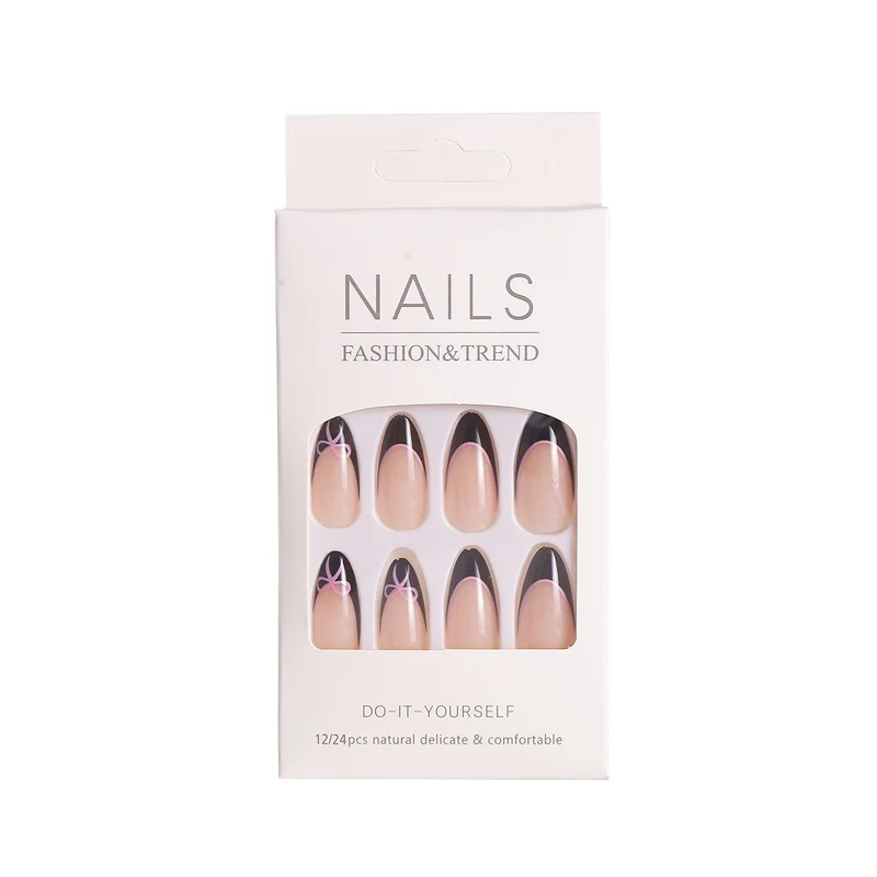 Stylisches DIY Press-On-Nagelkunst-Set Karnz