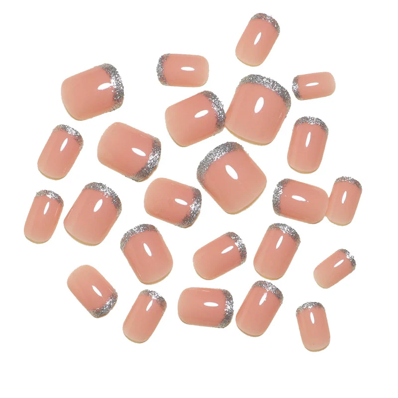 Sparklinierende French Tip Press-On Nägel Karnz