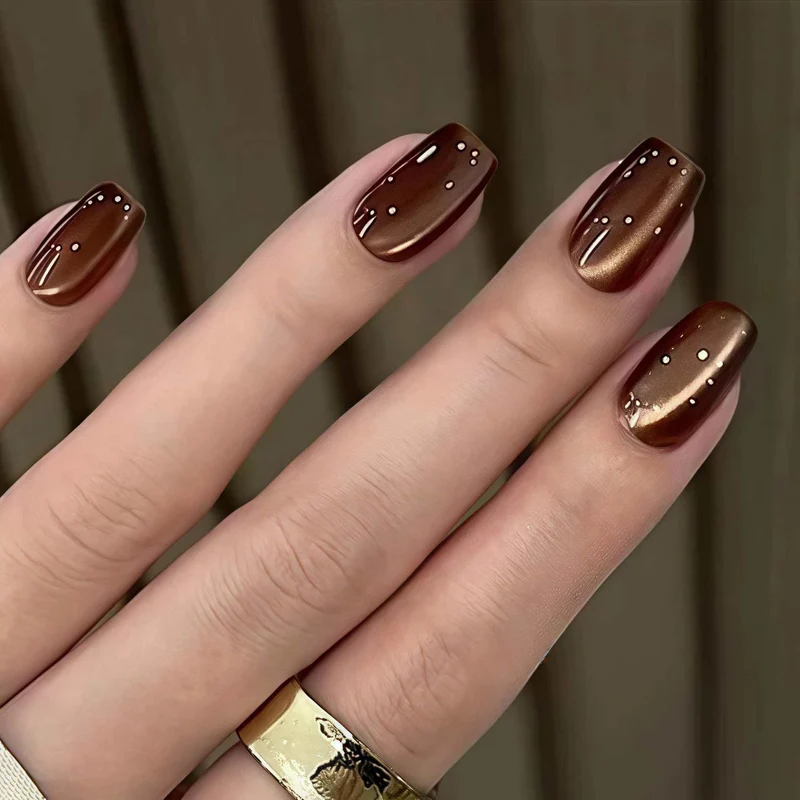 Premium mandelförmige Press-On Nägel mit Ombré-Effekt Karnz