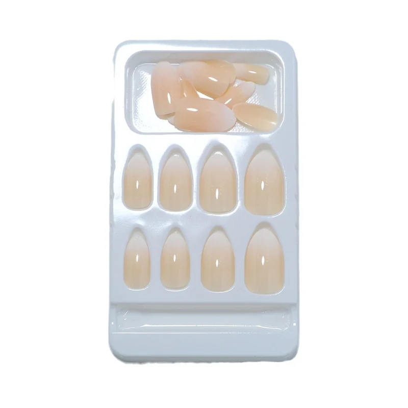 Natürliche Ombre Press-On Nagelspitzen Karnz