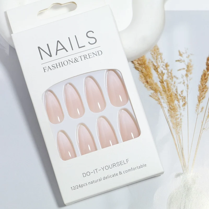 Natürliche Glossy Press-On Nail Tips Karnz