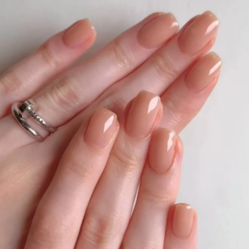 Natürlicher Glänzender Press-On Nail Set Karnz