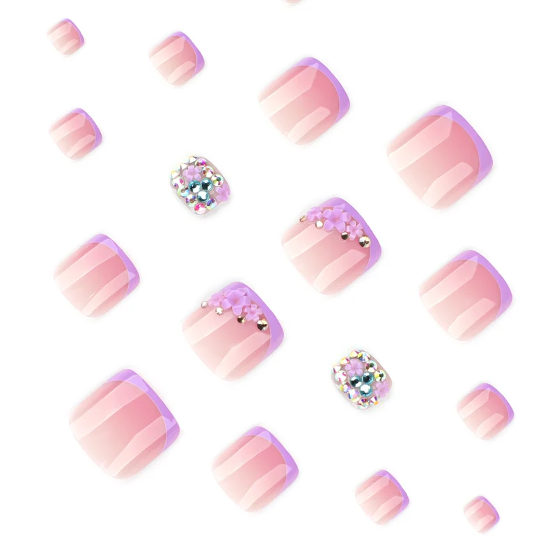 Kunstvolle Fußnagelgestaltung mit elegantem Glitzerakzent Karnz