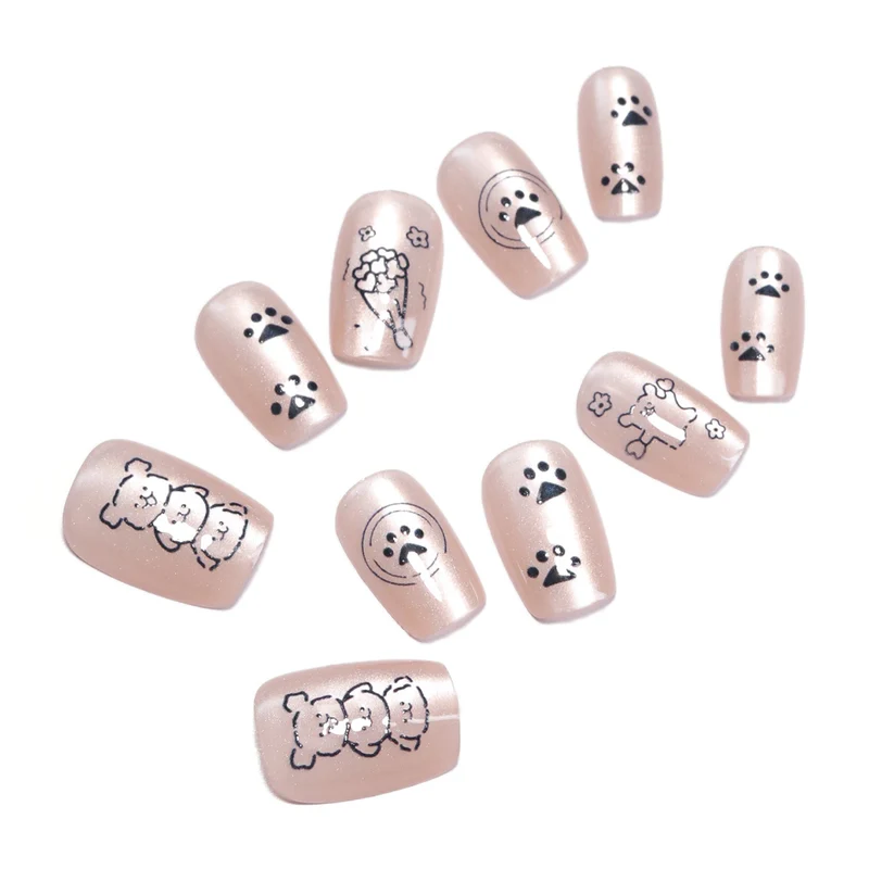 Künstliche Nagelkunst mit verspielten Tiermotiven Karnz
