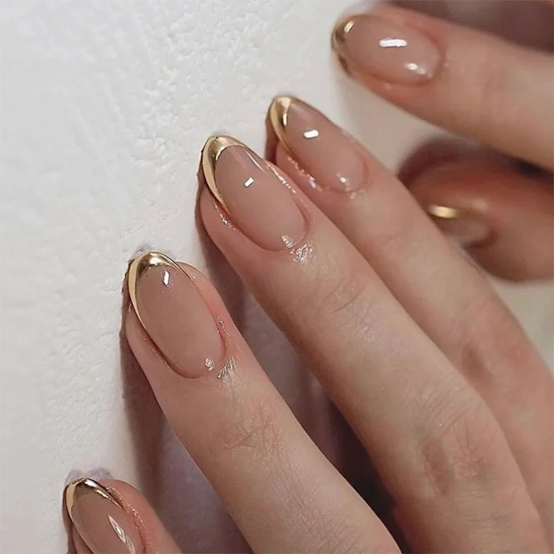Künstliche Nagelkunst mit verspielten Punkten und Schleifen Karnz
