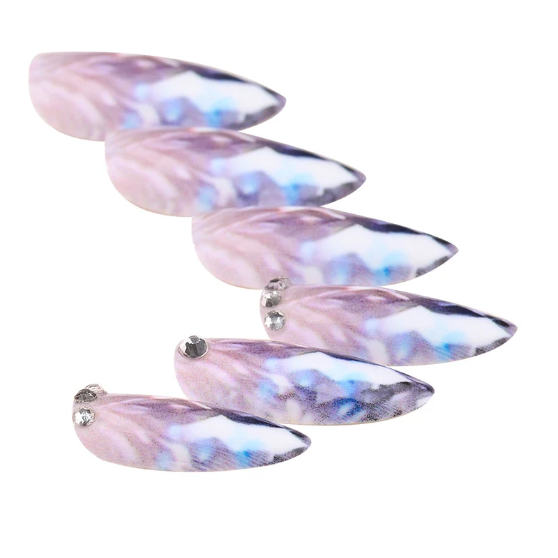 Kunstnagelset mit Crystal-Design und funkelnden Akzenten Karnz