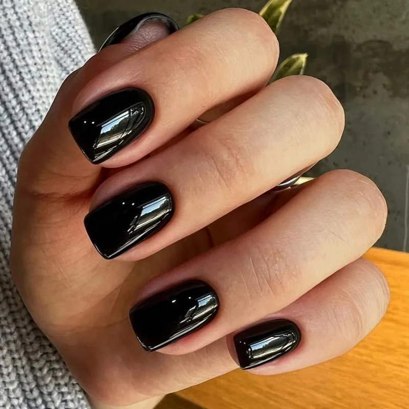 Kunstnagelset für gepflegte und elegante Nägel Karnz