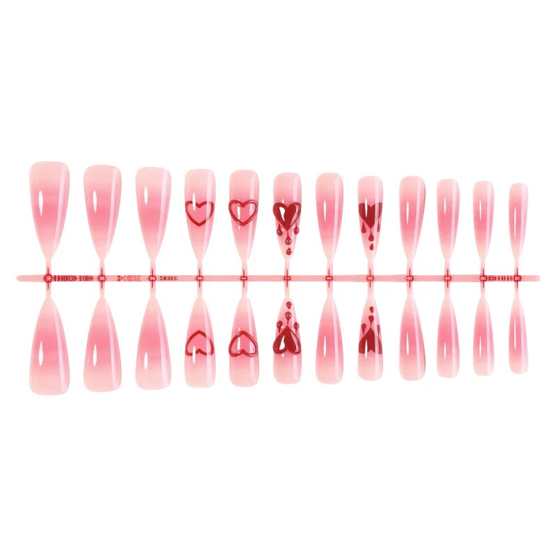 Kunstnägel-Set mit romantischen Herzdesign und zartem Ombre-Effekt Karnz