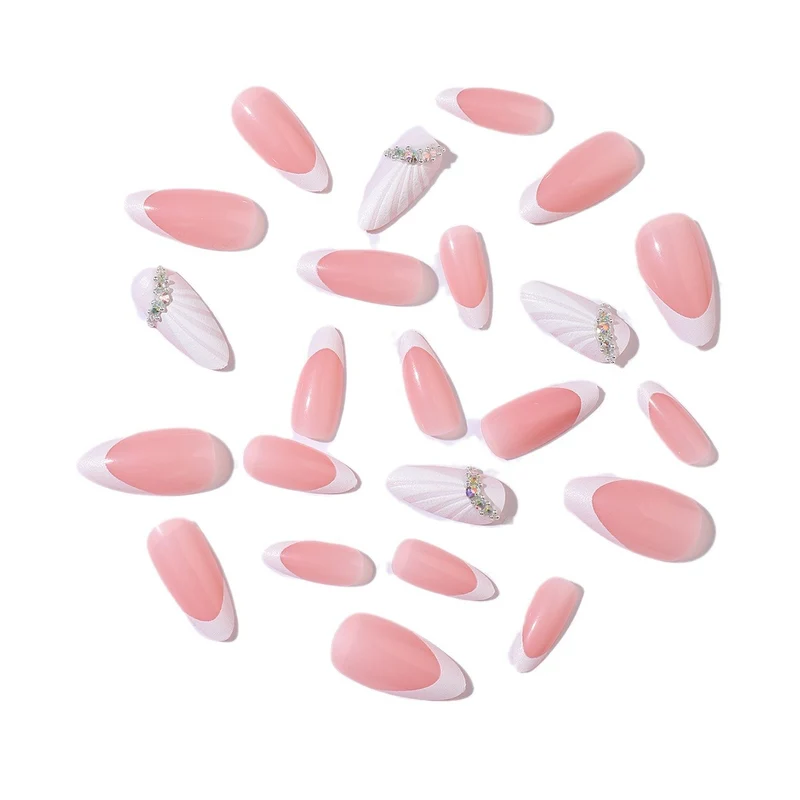 Künstliches Nagelset mit luxuriösen 3D-Verzierungen Karnz