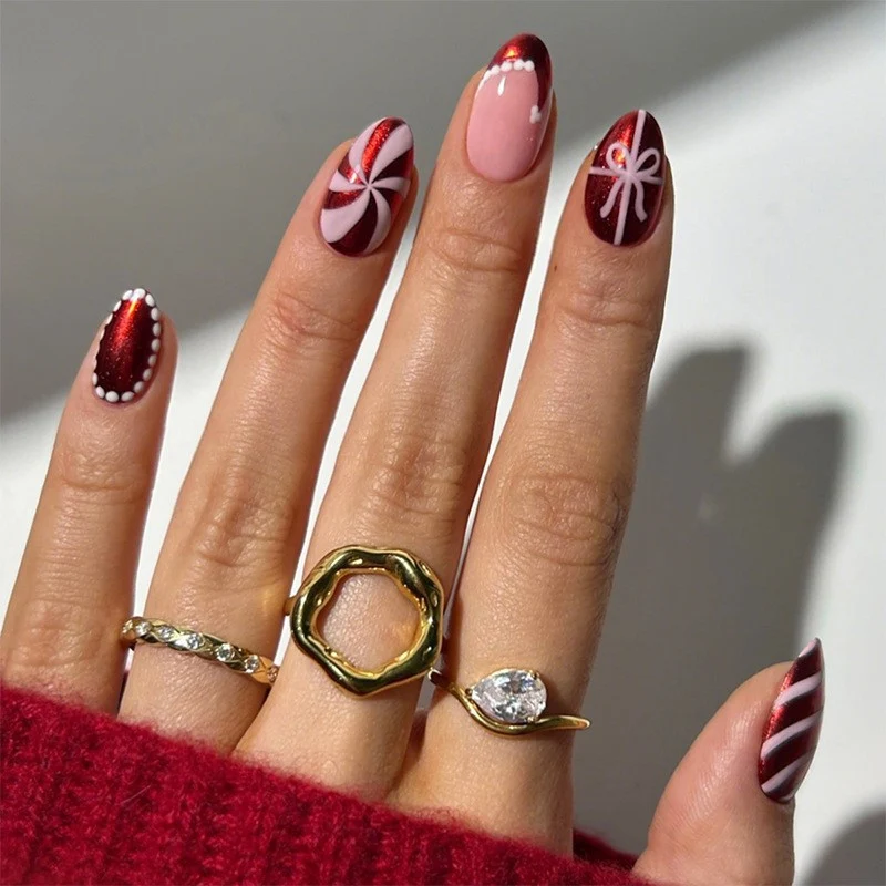Künstliche Nagelspitzen mit Ombre-Design Karnz