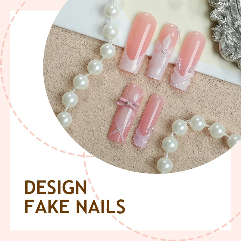 Künstliche Nagelsets mit eleganten floralen Akzenten Karnz
