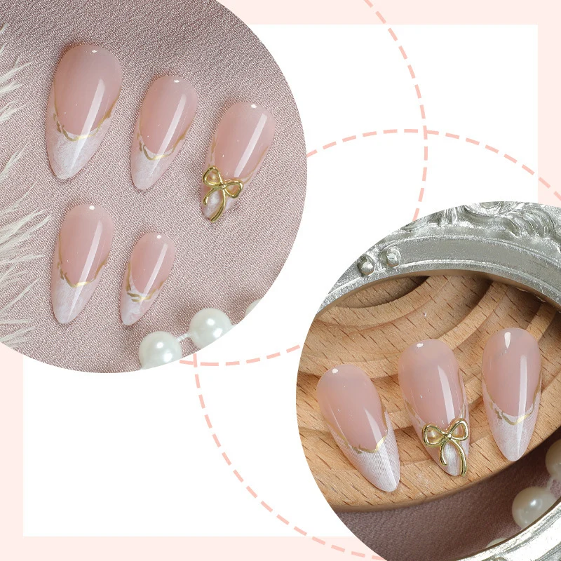 Kreatives Stiletto Kunstnagelset mit Goldverzierungen und transparentem Finish Karnz
