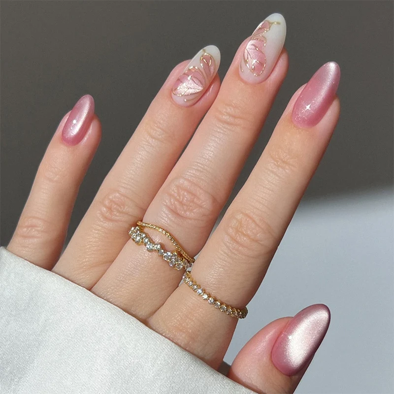 Kreatives Nageldesignset mit luxuriösem Rosenakzent Karnz