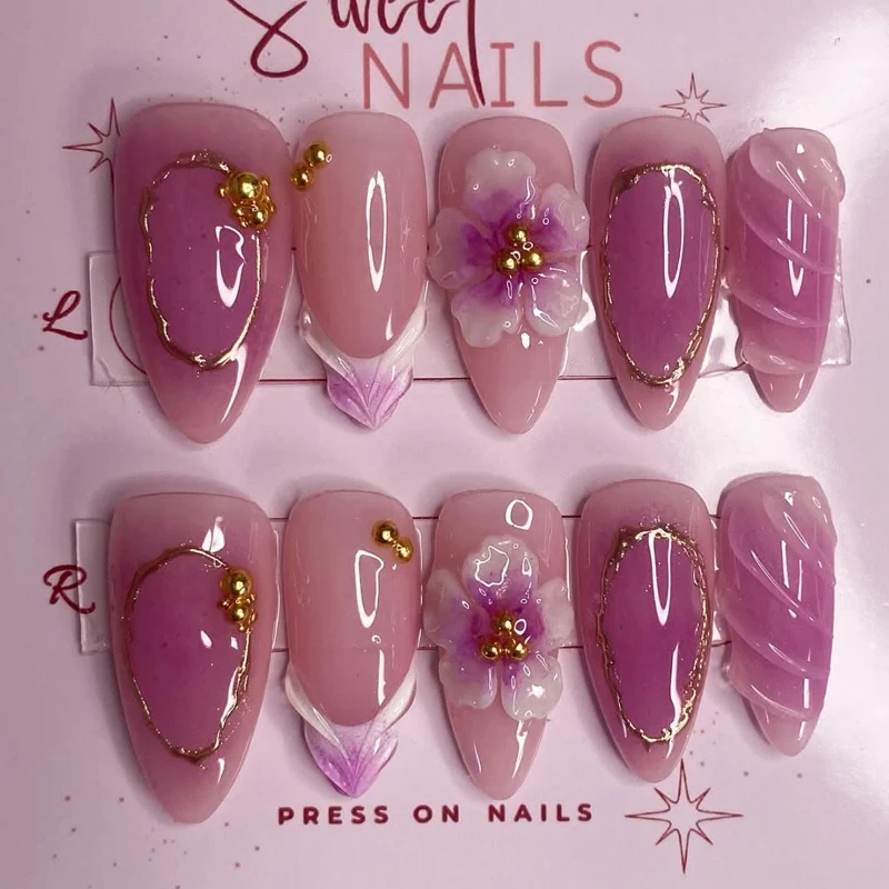 Kreatives Kunstnagelset mit verschiedenen Designs Karnz
