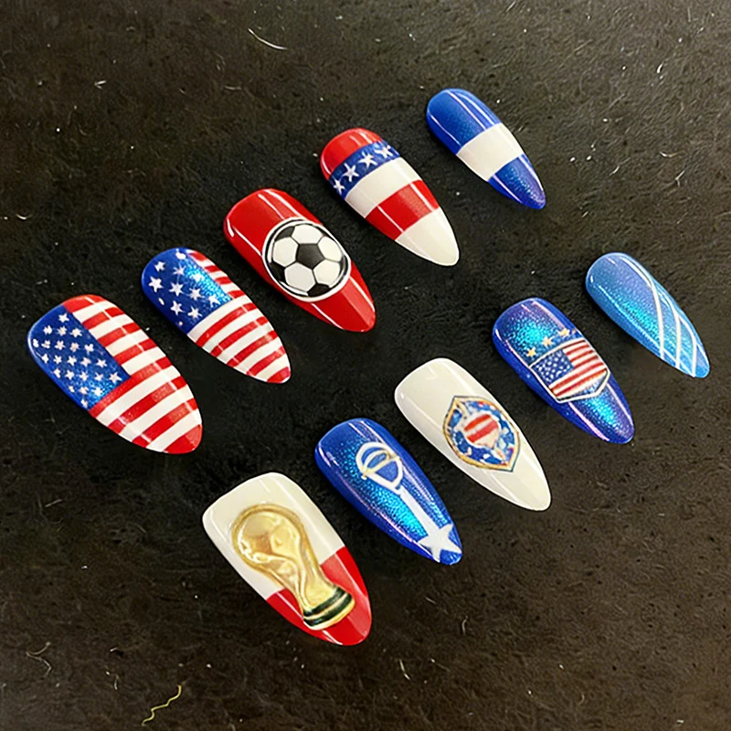 Kreatives Kunstnagelset mit sportlichen und festlichen Motiven Karnz