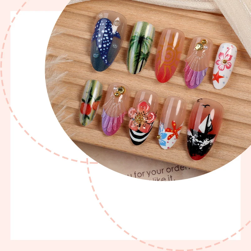 Kreatives Kunstnagelset mit maritimen Motiven Karnz
