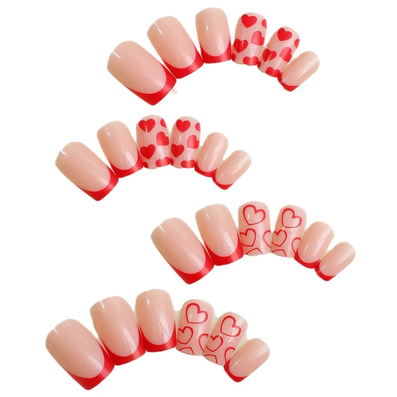 Kreatives Kunstnagelset mit Herzen und Spitzen Design Karnz