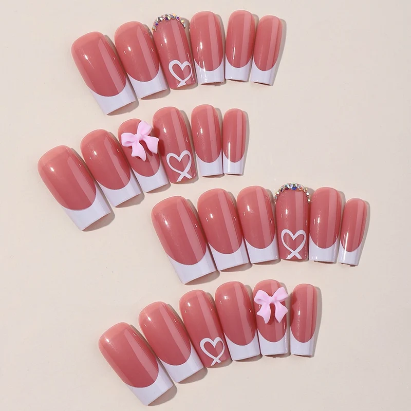 Glänzende und kreative Nagelkunst Karnz