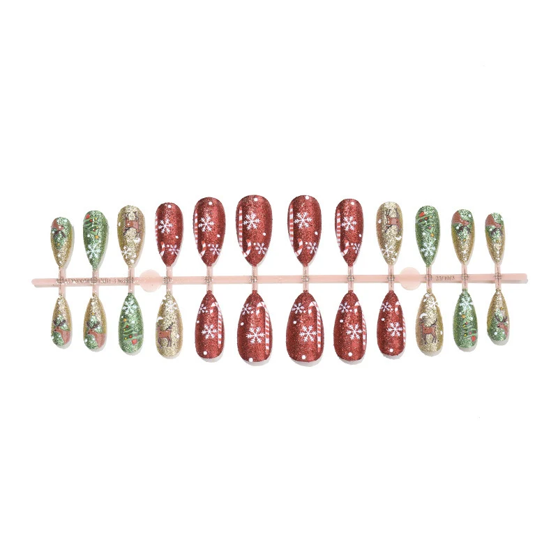Festliches Kunstnagelset mit Wintermotiven Karnz