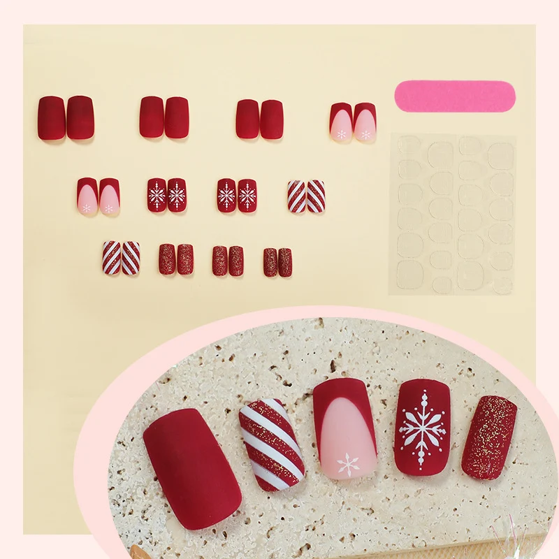 Festliches Kunstnagelset mit winterlichen Motiven Karnz