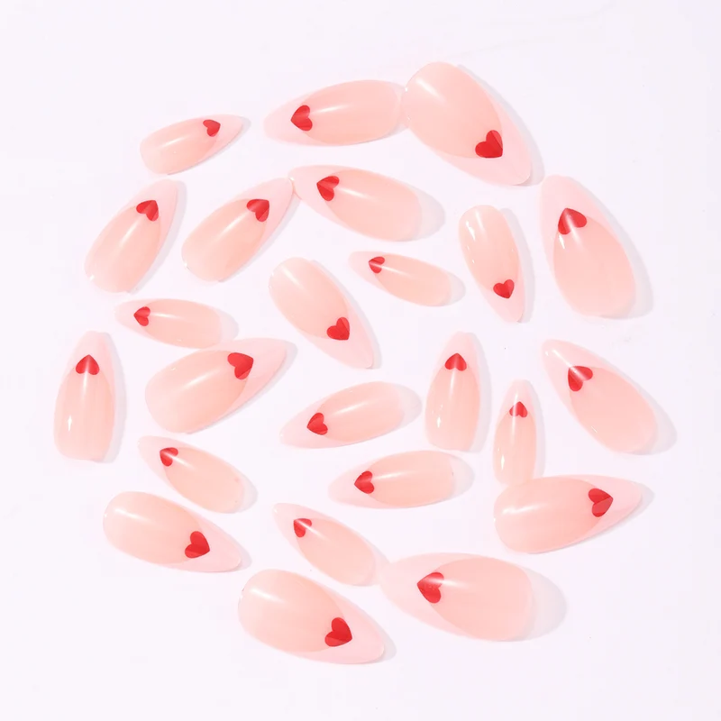 Elegante und kreative Nagelmodellage Karnz