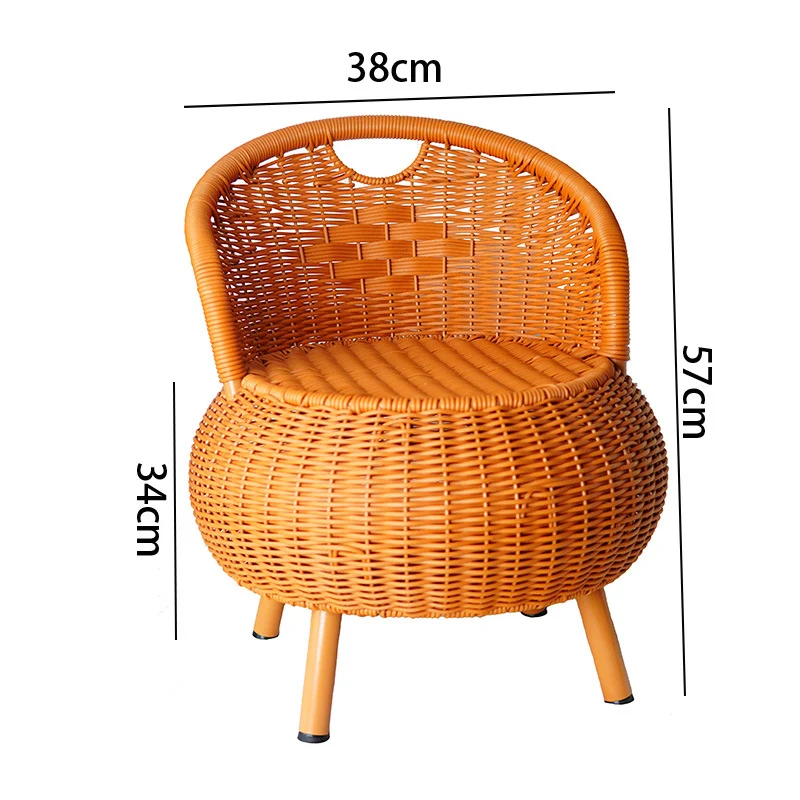 Gemütlicher Rattan Aufbewahrungshocker Karnz