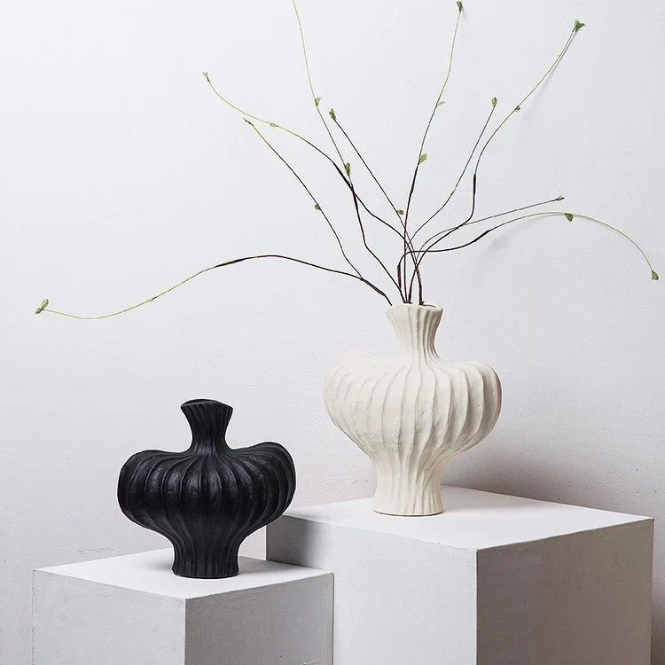 Stilvolle Keramikkunst Vase Karnz