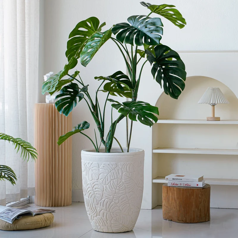 Eleganter Blumentopf mit strukturiertem Design Karnz