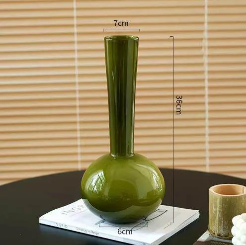 Elegante Designer-Vase Karnz