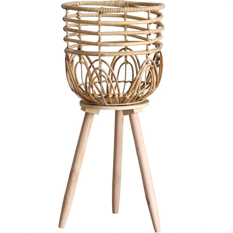 Stilvoller Pflanzenständer aus Rattan und Holz Karnz