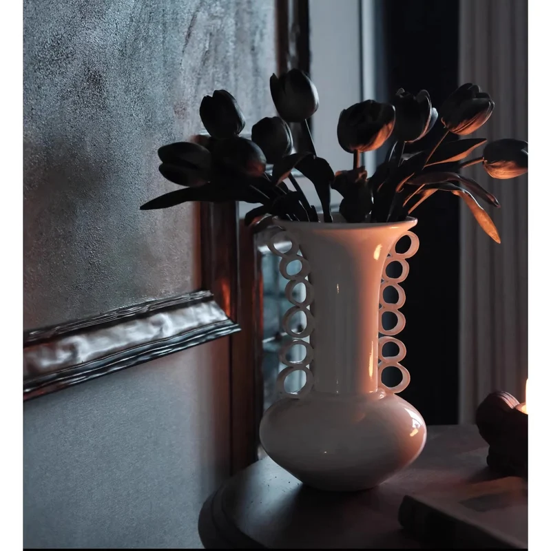 Elegante dekorative Porzellanvase