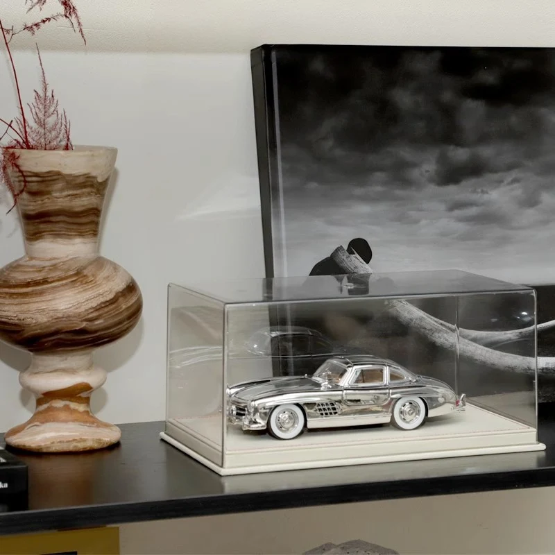 Detailliertes Vintage-Auto-Modell-Display