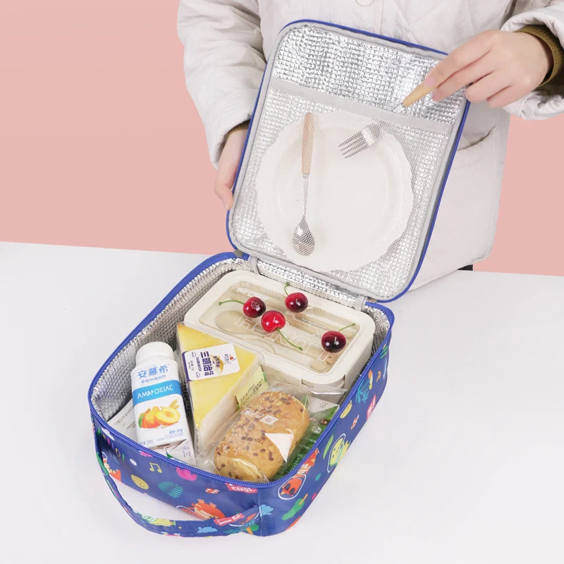 Niedliche Charakter isolierte Lunch Tasche
