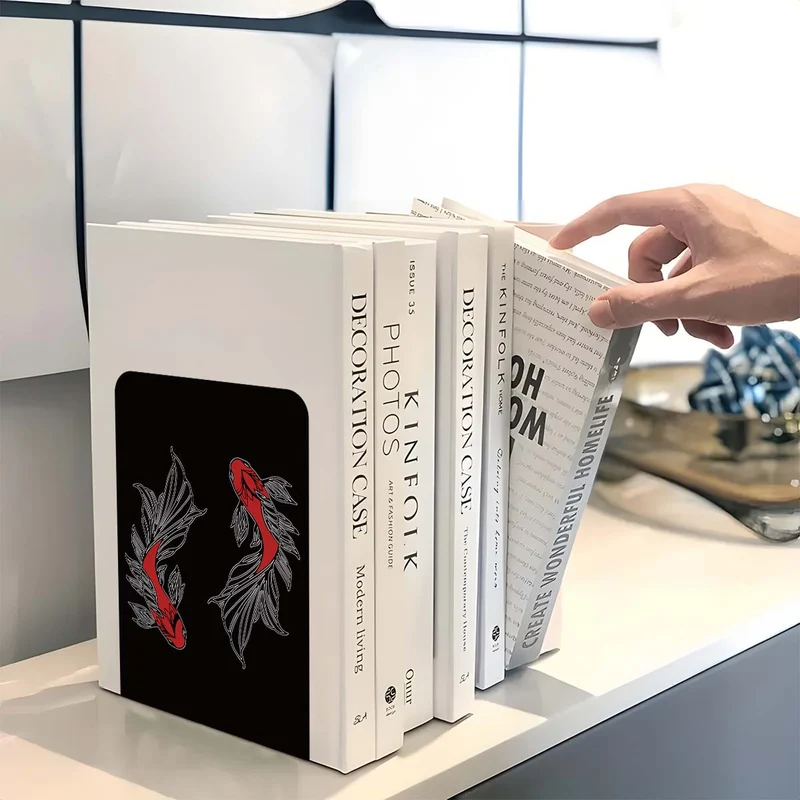 Künstlerische Koi-Fisch-Bücherstützen