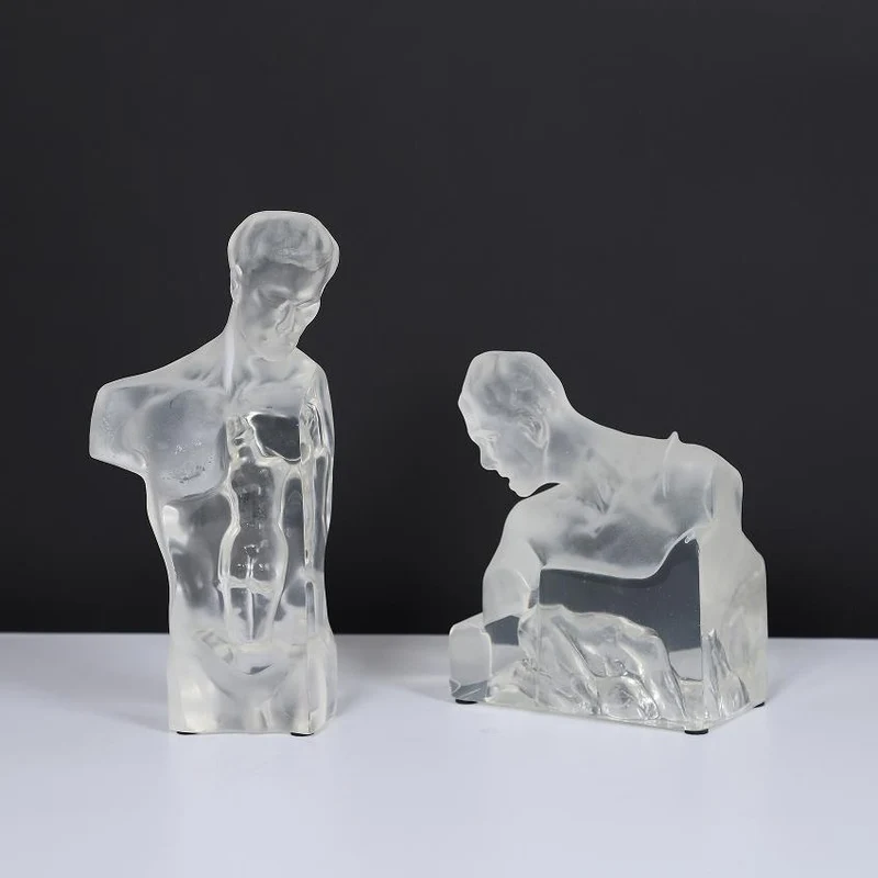Künstlerische Figurative Statuen Set
