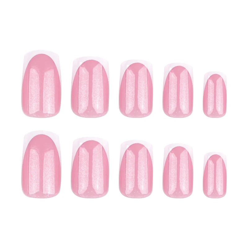 Funkelnde Nagelkunst mit elegantem French Tip Karnz