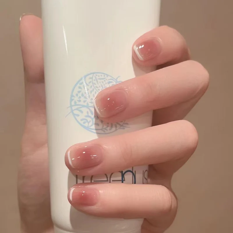 Kunstvolle Stiletto Nagelspitzen Karnz