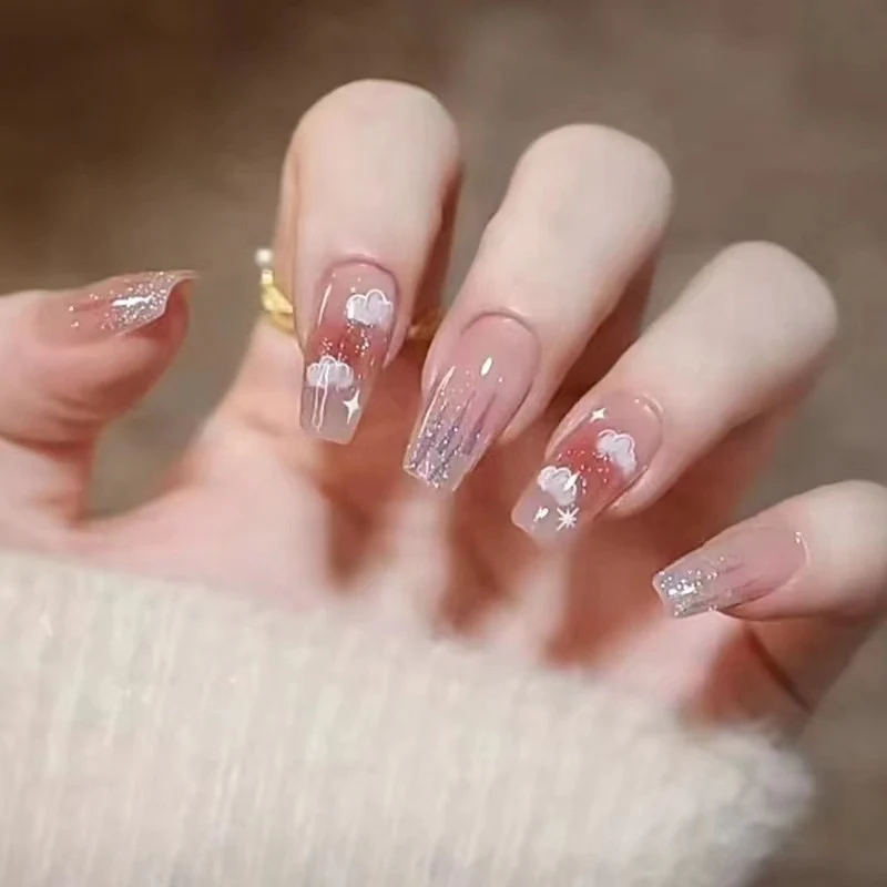 Kunstvolle Stiletto Nagelspitzen Karnz